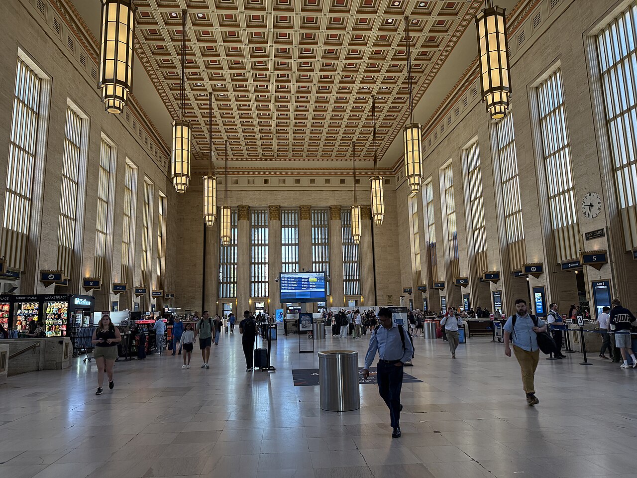 30th Street Station: A Cathedral of Transit - Image 2