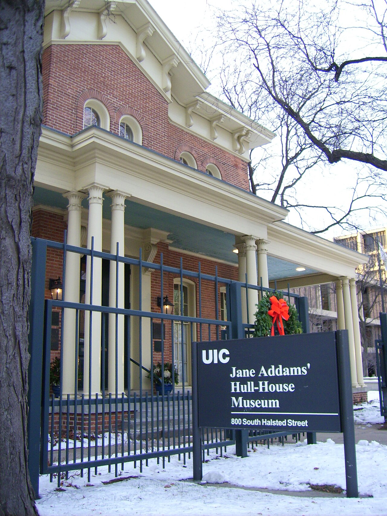Hull House: The Settlement That Reshaped American Society - Image 1