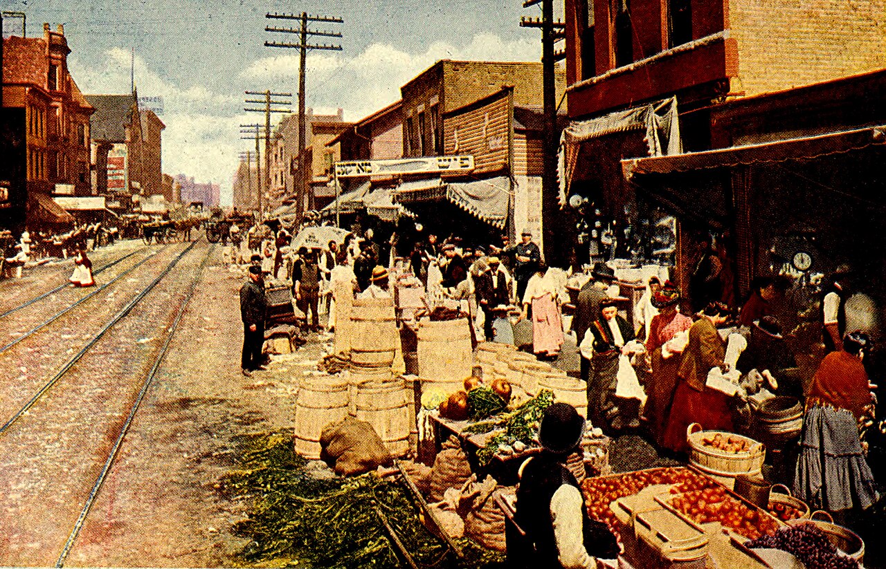 Maxwell Street: The Open-Air Market That Invented Chicago Blues - Image 1