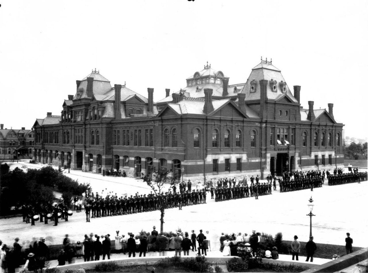Pullman: The Company Town Where Workers Lived, Worked, and Paid Rent to One Man - Image 2