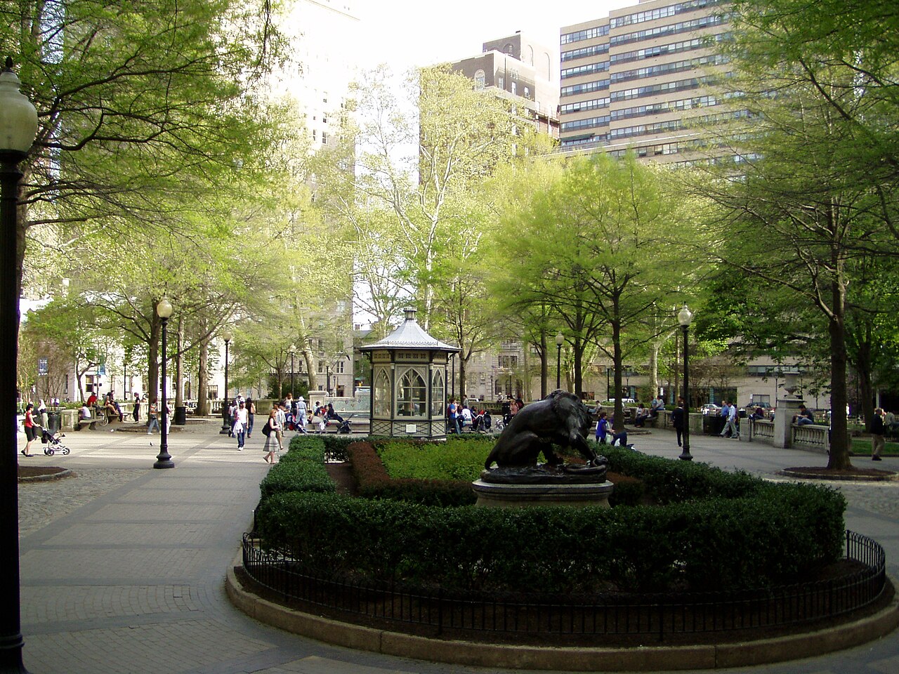 Rittenhouse Square: Philly's Living Room - Image 2