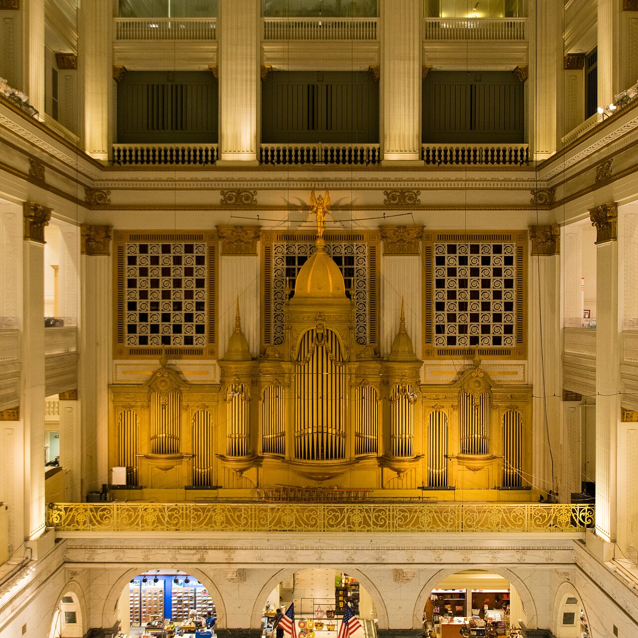 The Wanamaker Organ: The Largest Playing Instrument on Earth - Image 1